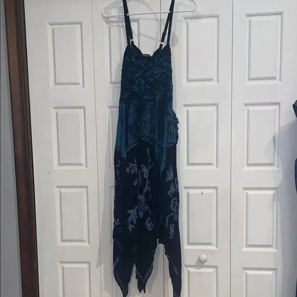 Sakkas Blue and Black Floral Dress - Picture 4 of 10